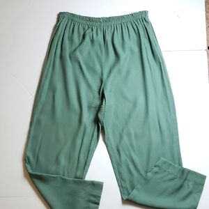 R&M Richards Green elastic waistband Pants